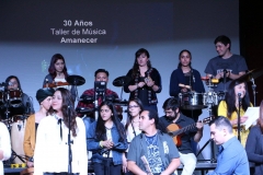 37. Amanecer 30 años