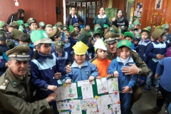 13. visita carabineros