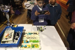 45195622_1661989667240896_147599372920553472_n